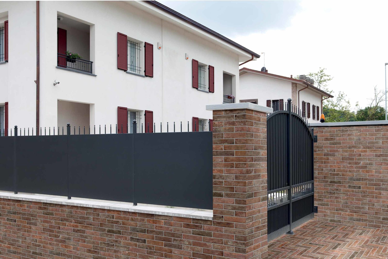 Rosso Berlino Brick 7.4x31cm - £44.99 per M²