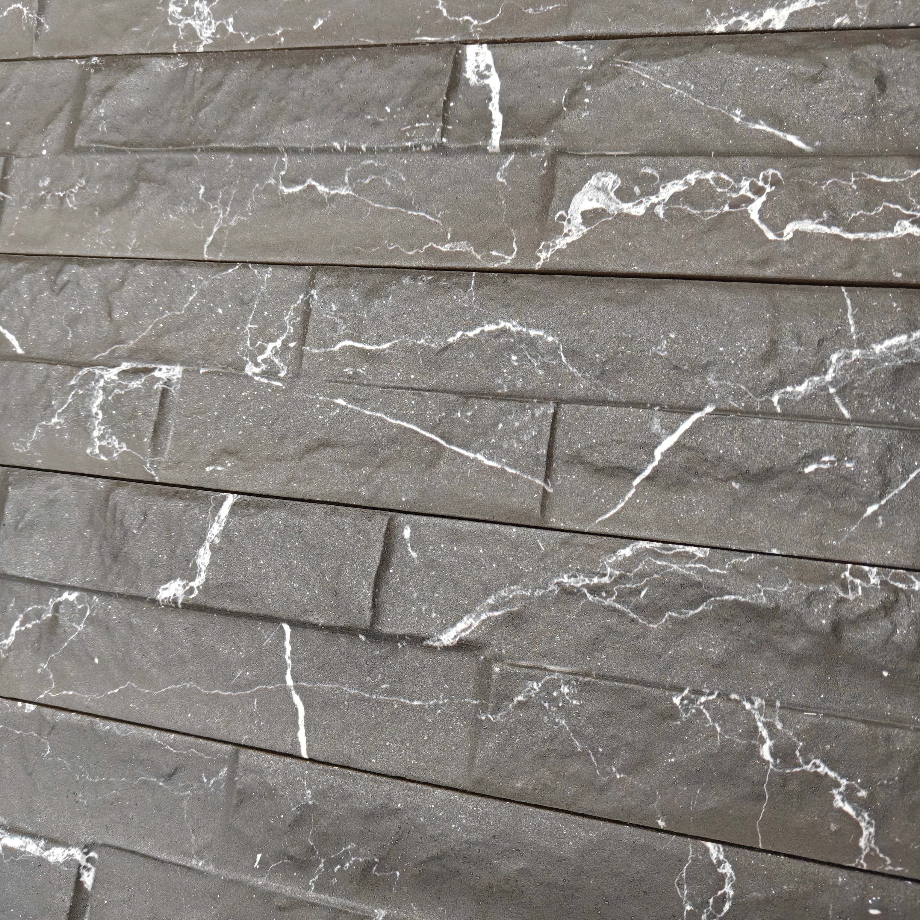 Ordino Marquina 8x44.2cm - £22.89 per M²