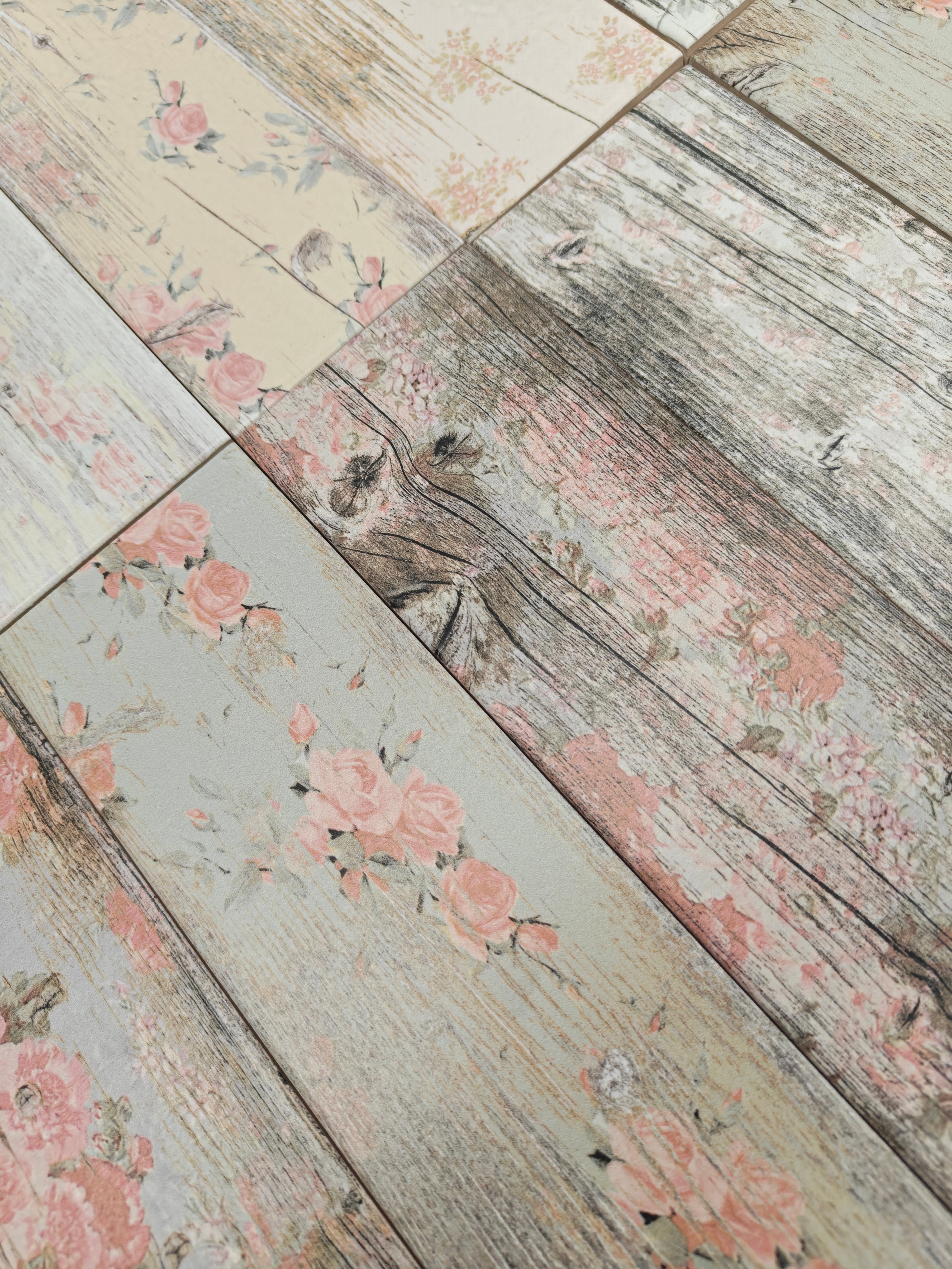 Java Wood Floral 7.5x22.5cm - £38.99 per M²